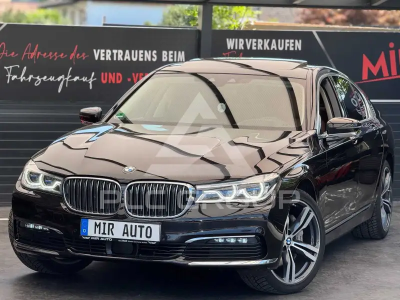 2018 BMW 740
