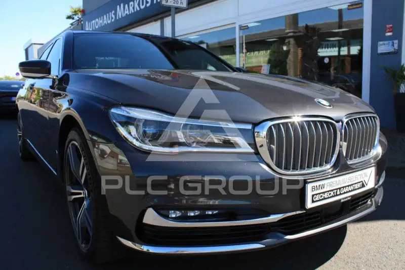 2018 BMW 740