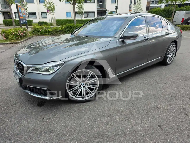2018 BMW 740