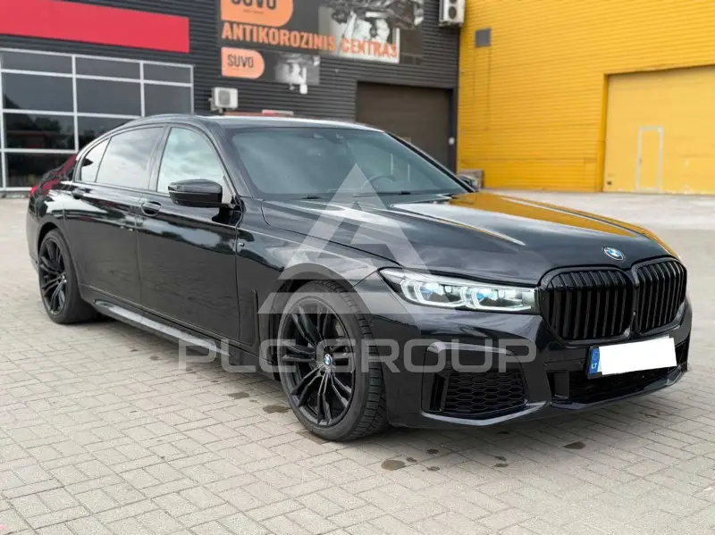 2018 BMW 740