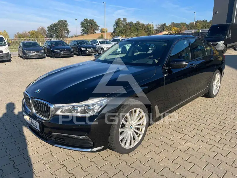 2018 BMW 740