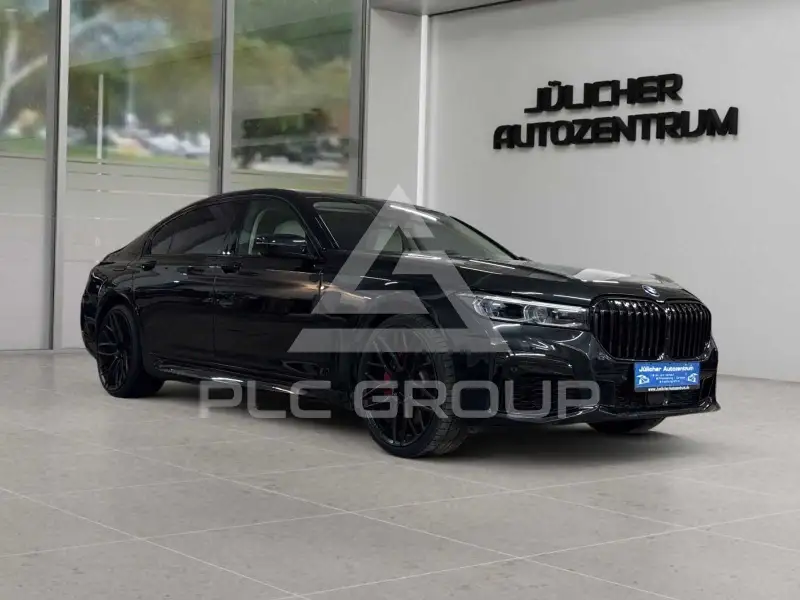 2018 BMW 750
