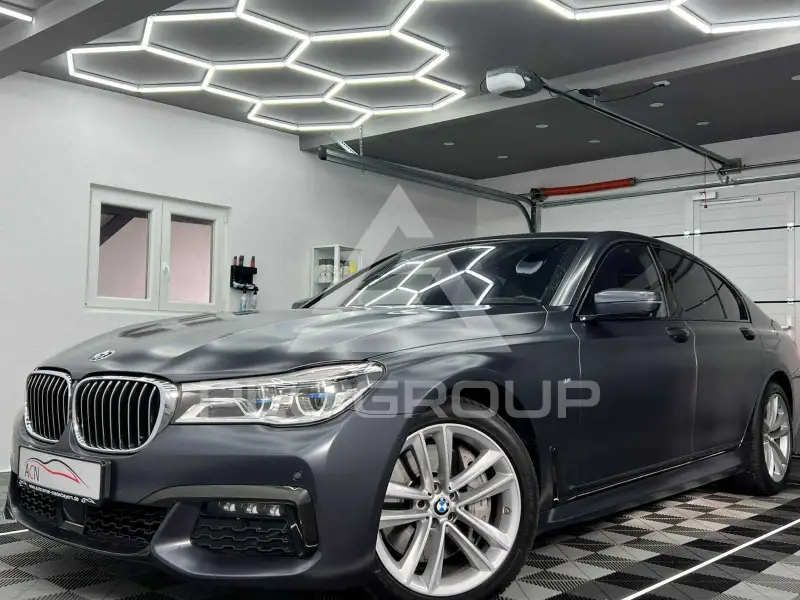 2018 BMW 750