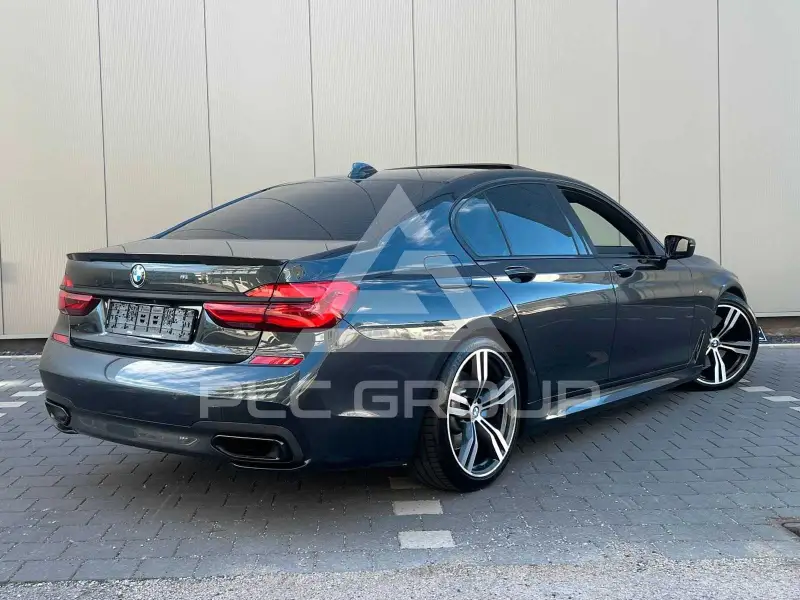2018 BMW 750