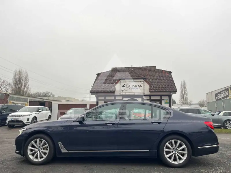 2018 BMW 750
