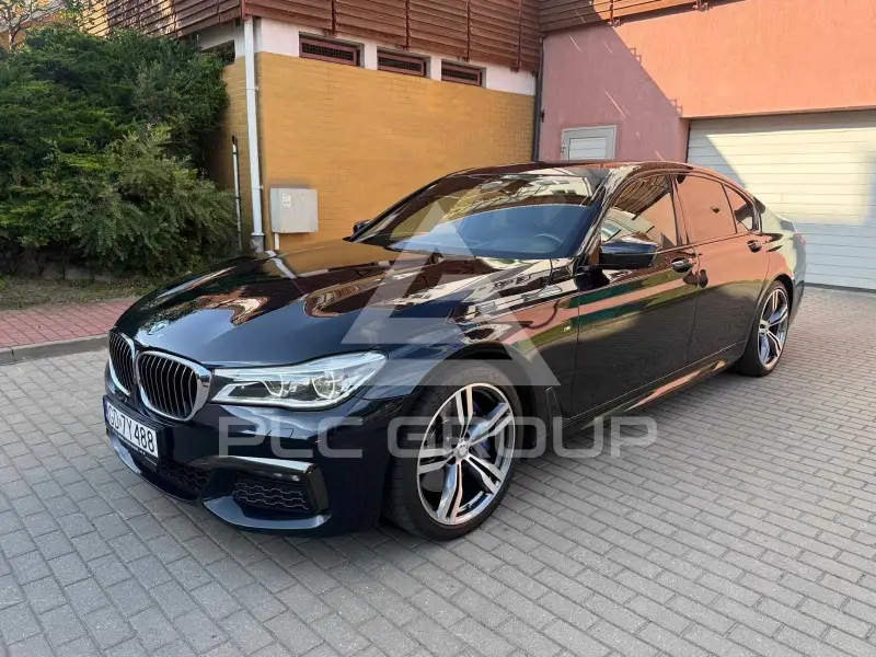 2018 BMW 750