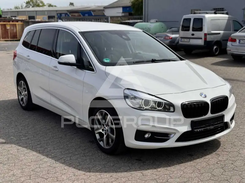 2018 BMW 220