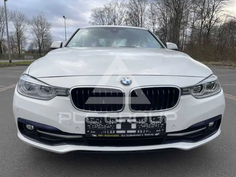 2018 BMW 320