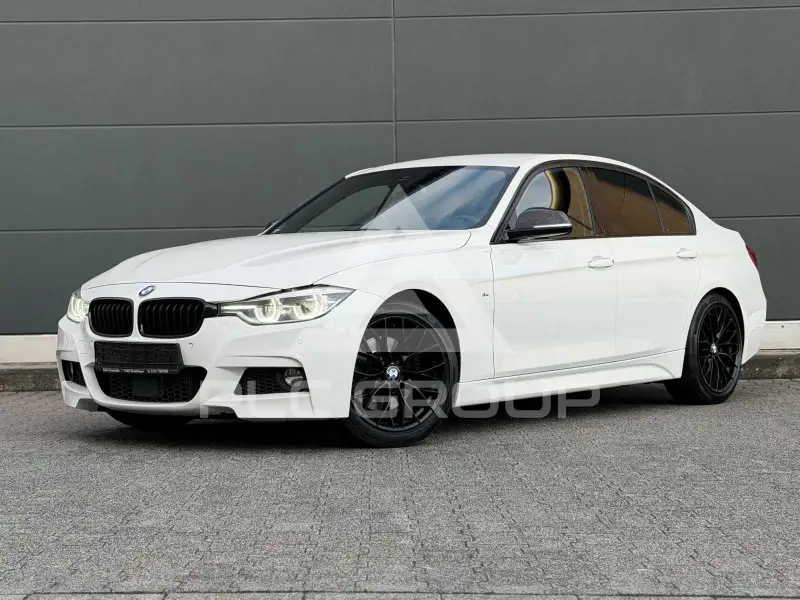2018 BMW 330
