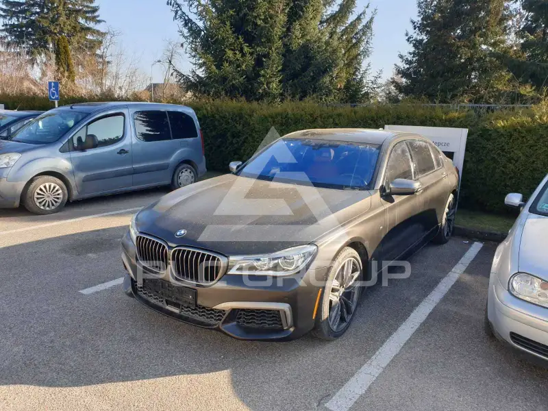 2018 BMW M7