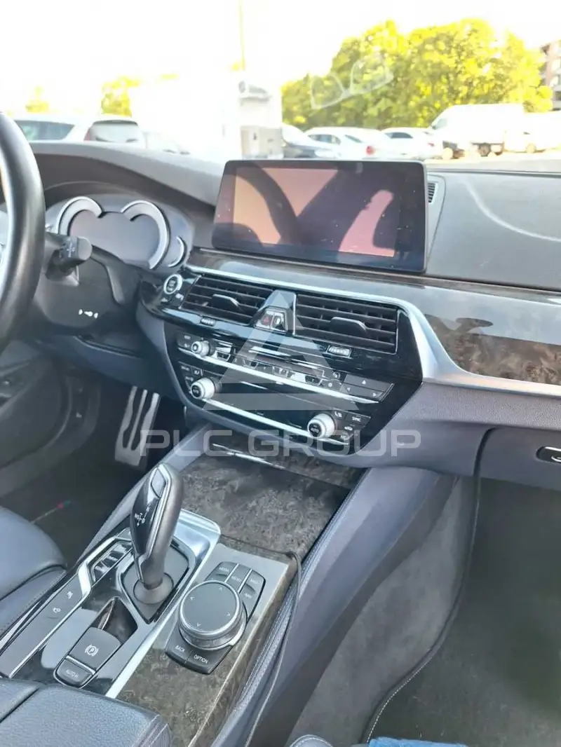 2018 BMW 520