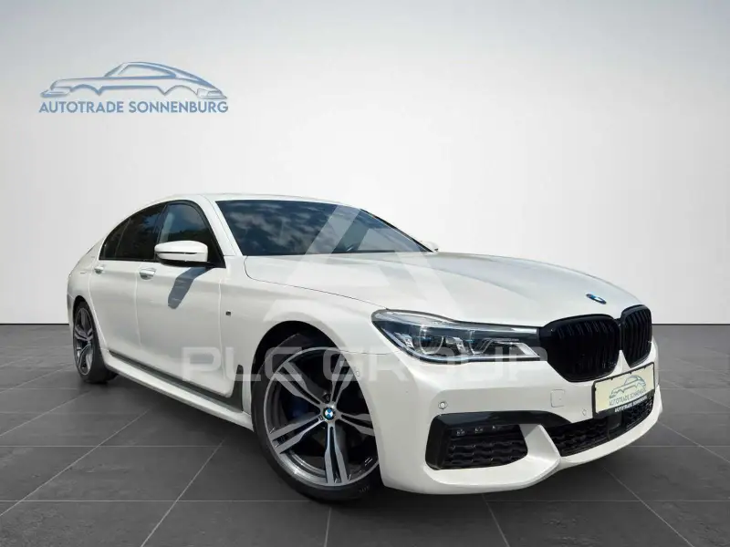 2018 BMW 730
