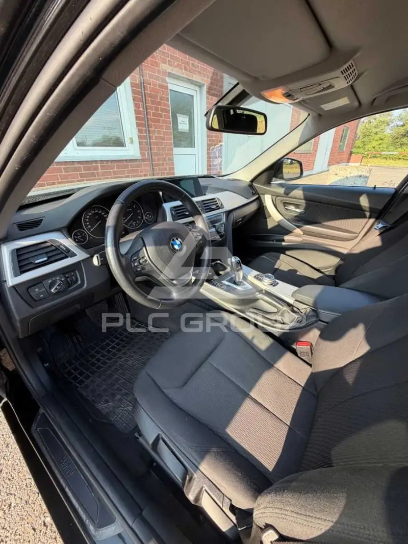 2018 BMW 318
