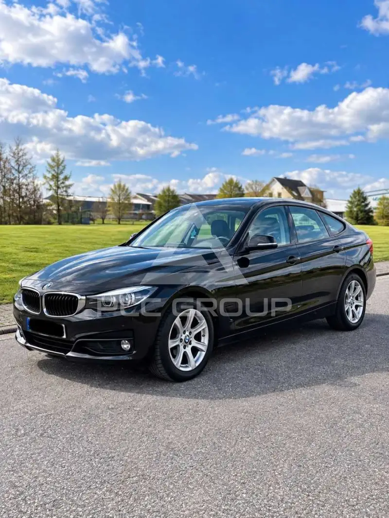 2018 BMW 318