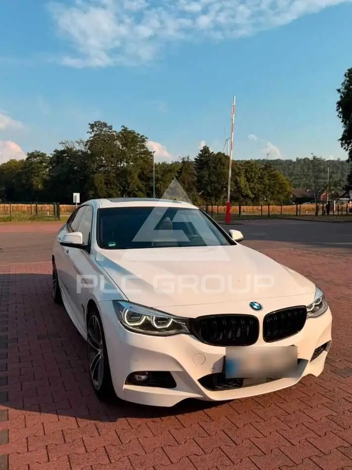 2018 BMW 330