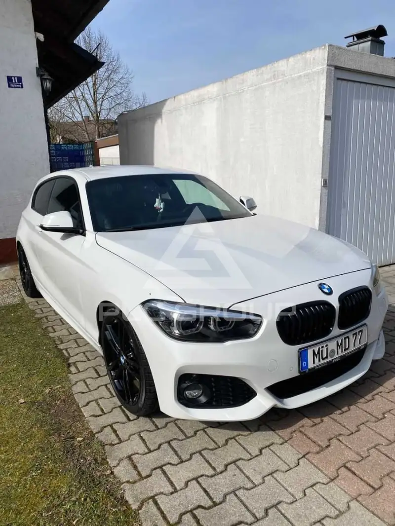 2018 BMW 120