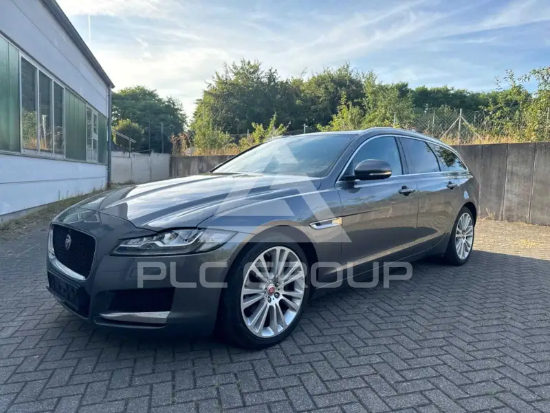 2017 Jaguar XF