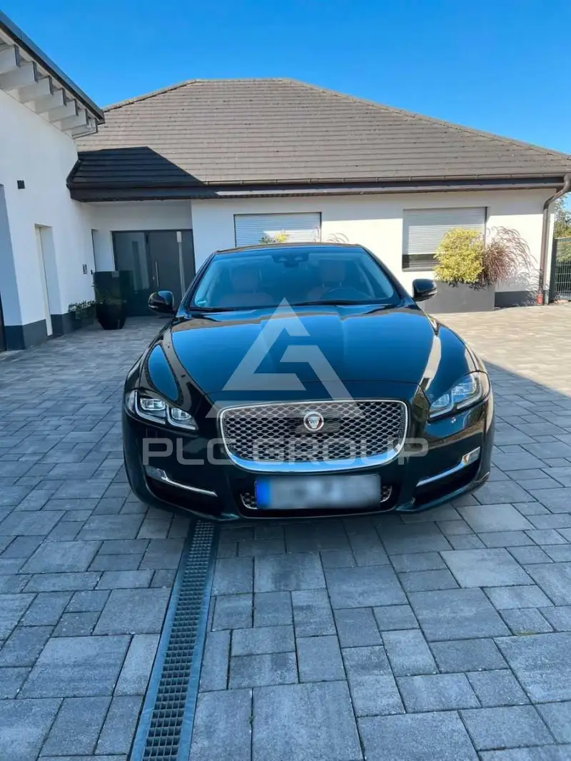 2018 Jaguar XF