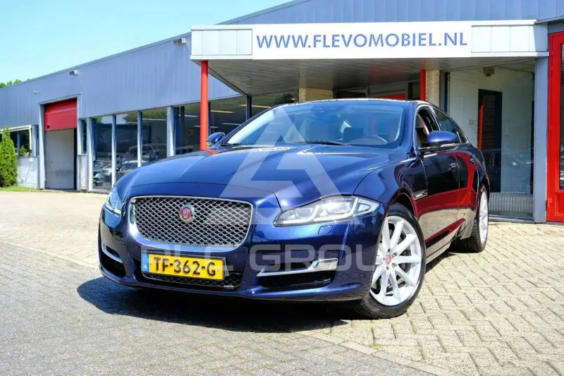 2018 Jaguar XJ