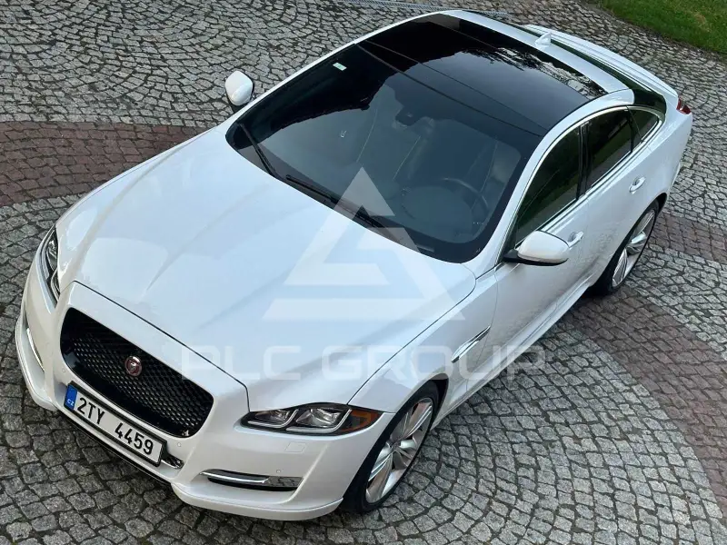 2018 Jaguar XJ