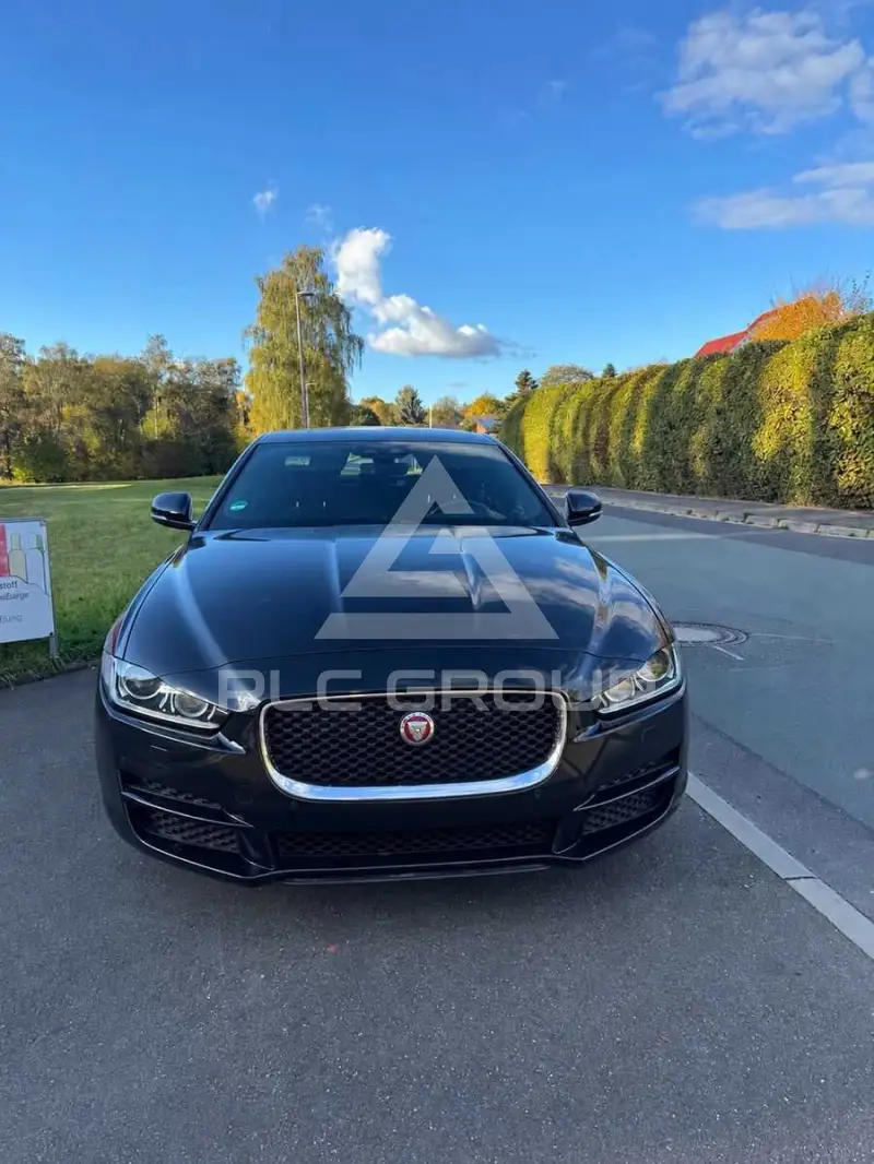 2018 Jaguar XE