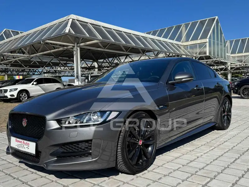 2018 Jaguar XE