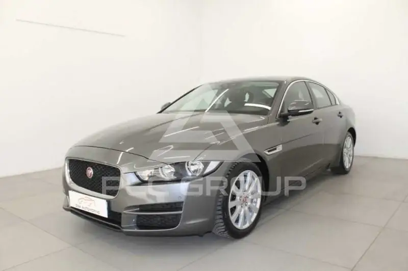 2018 Jaguar XE