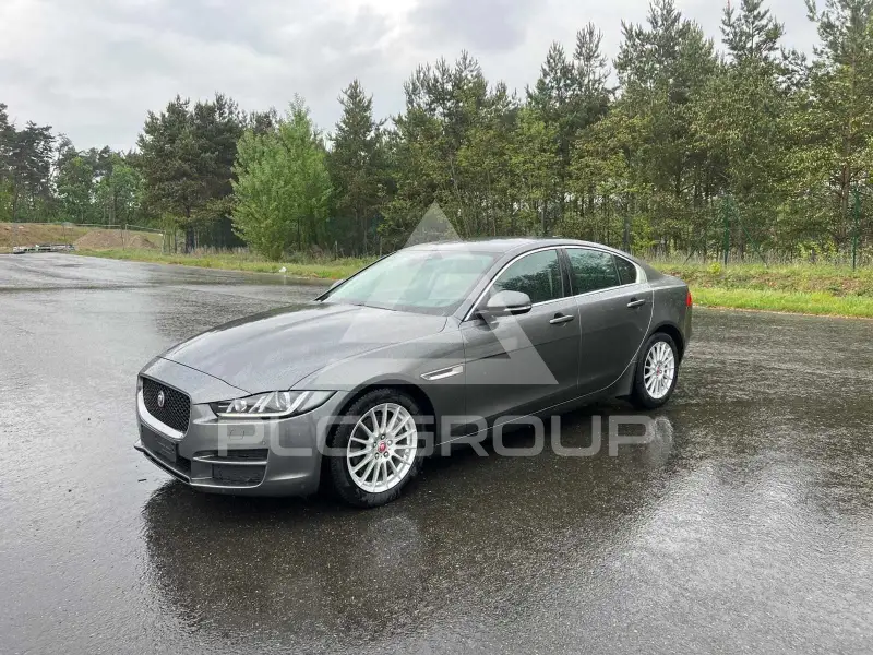 2018 Jaguar XE