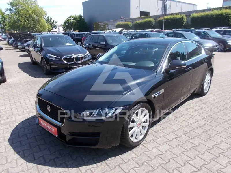 2018 Jaguar XE