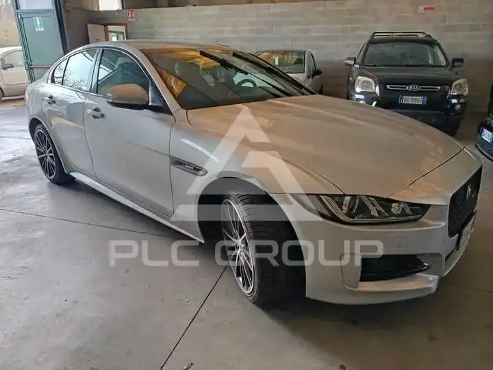 2018 Jaguar XE
