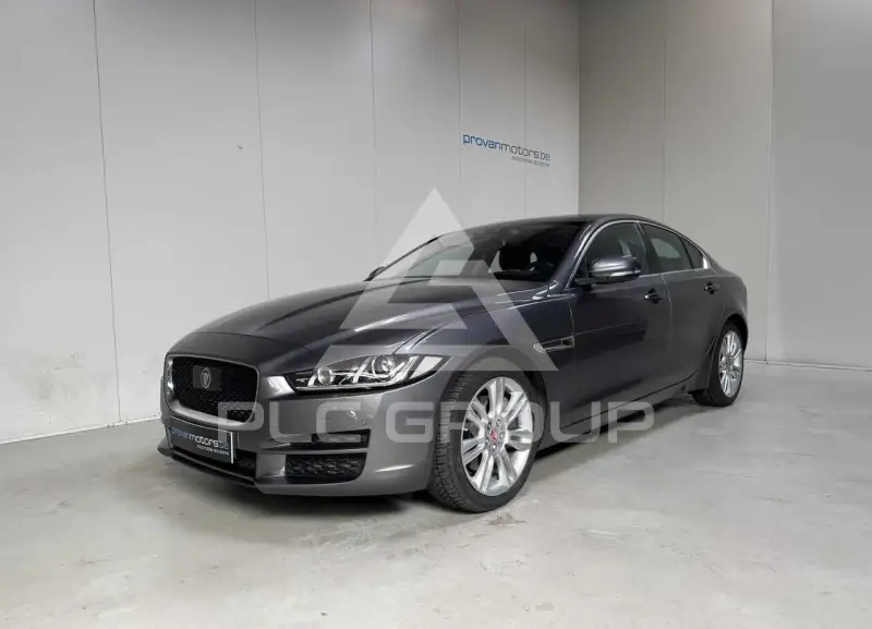 2018 Jaguar XE