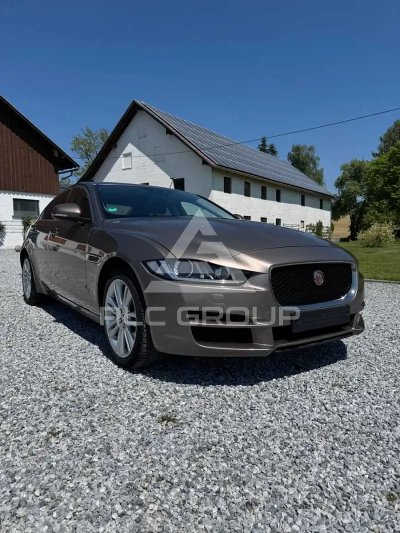 2018 Jaguar XE