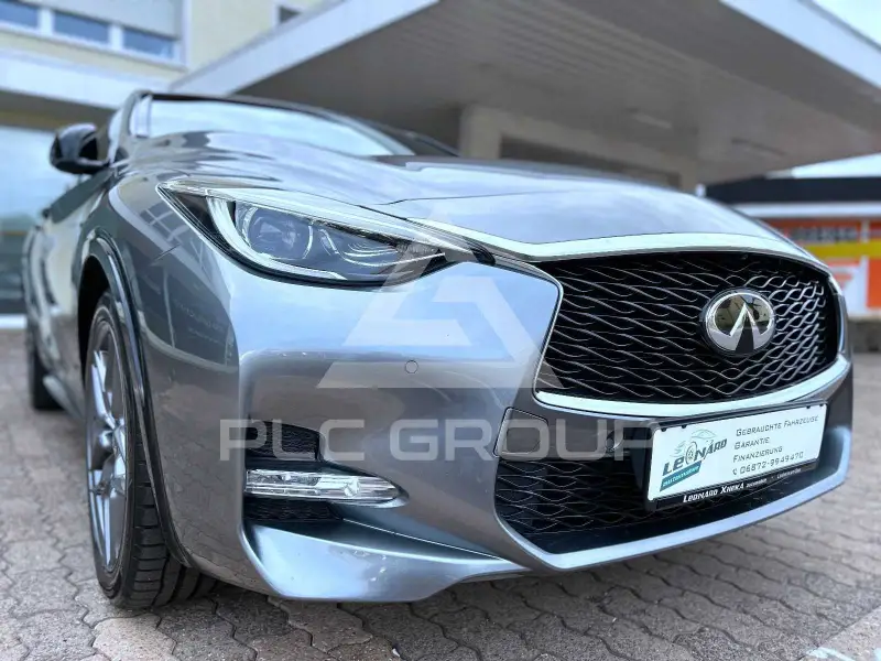 2018 Infinity Q30