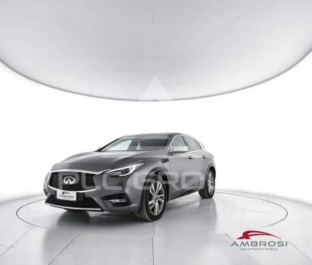 2018 Infinity Q30