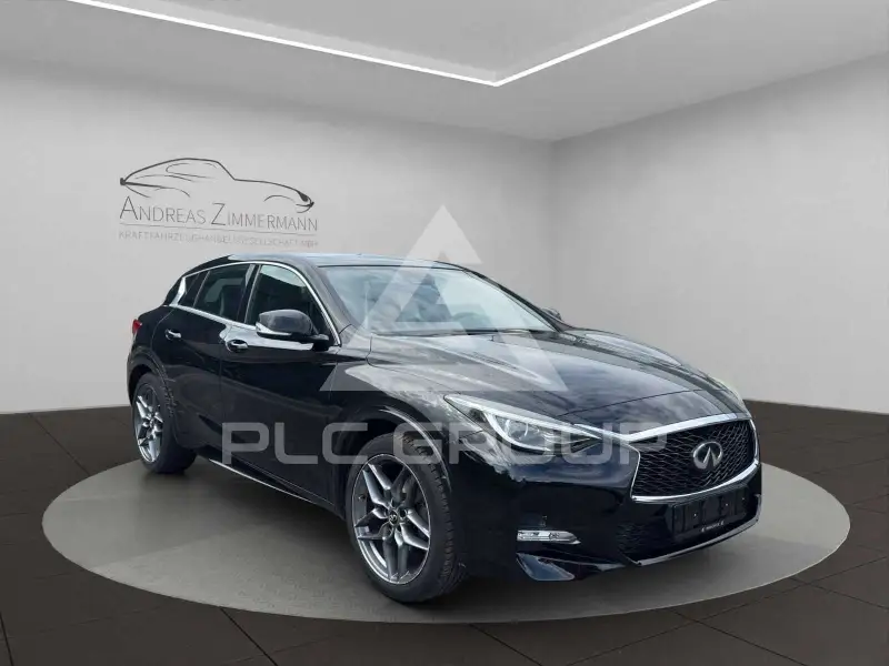 2018 Infinity Q30