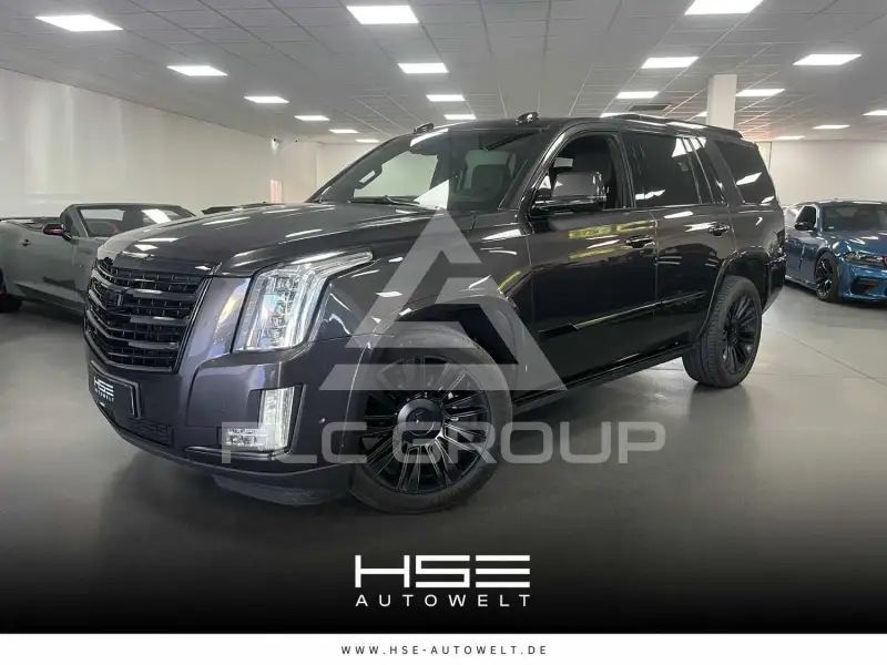 2018 Cadillac ESCALADE