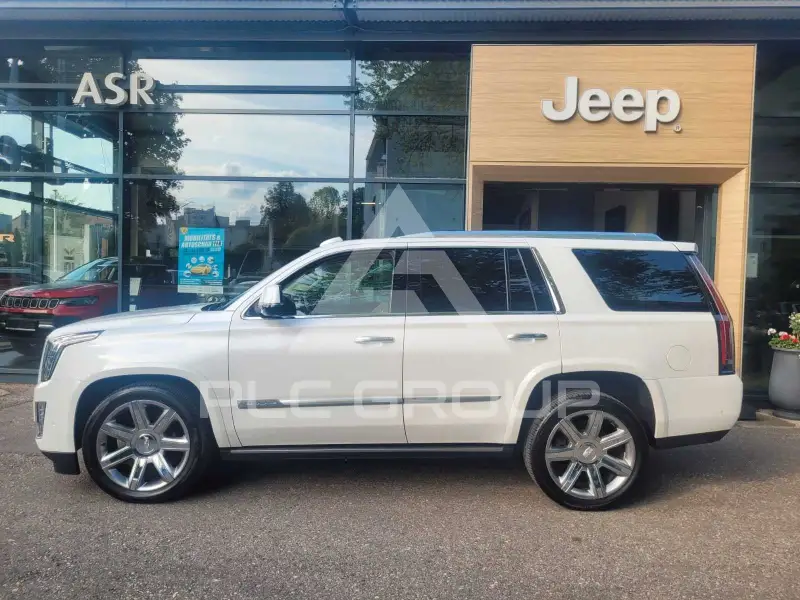 2018 Cadillac ESCALADE