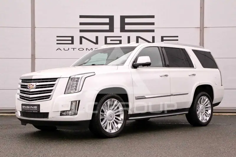 2018 Cadillac ESCALADE
