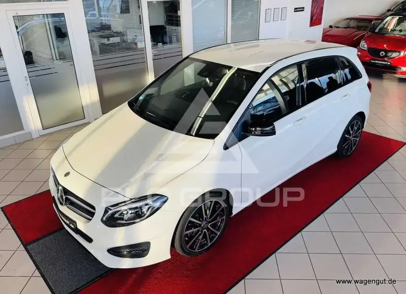 2018 Mercedes Benz B 200