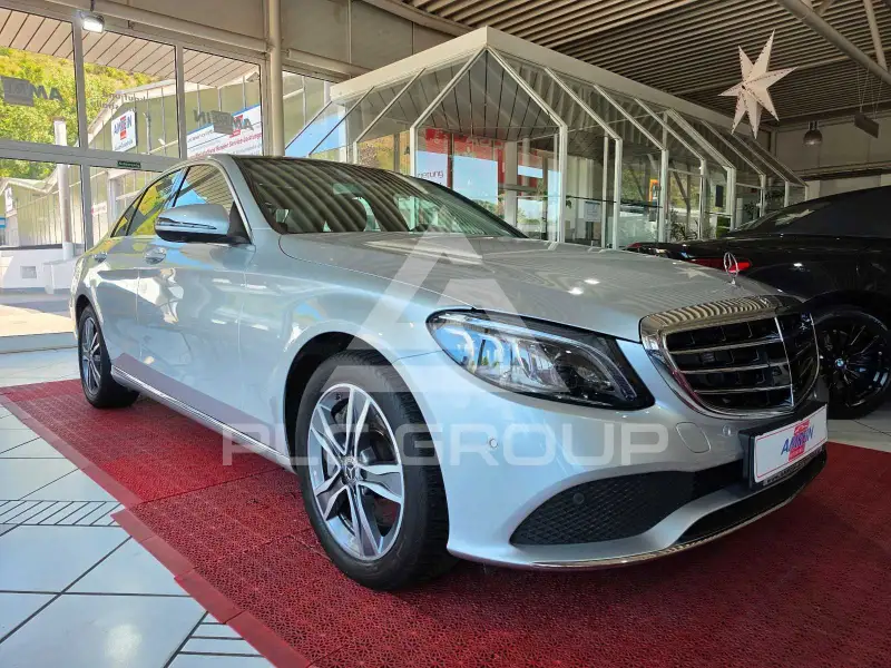 2018 Mercedes Benz C 400