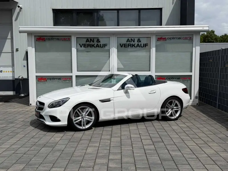 2018 Mercedes Benz SLC 200