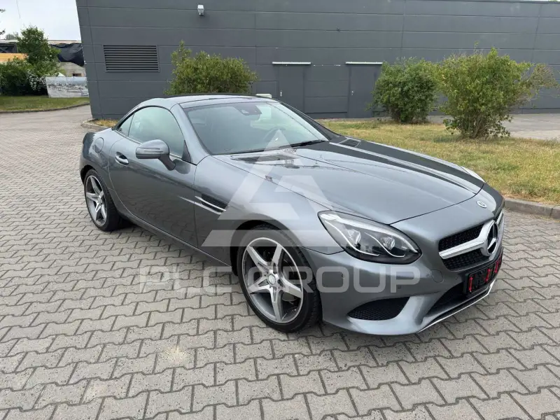 2018 Mercedes Benz SLC 200