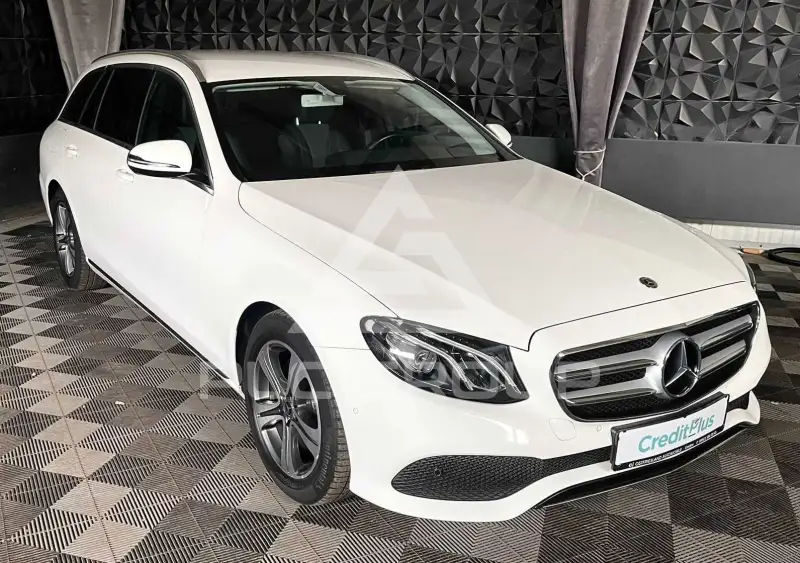 2018 Mercedes Benz E 200