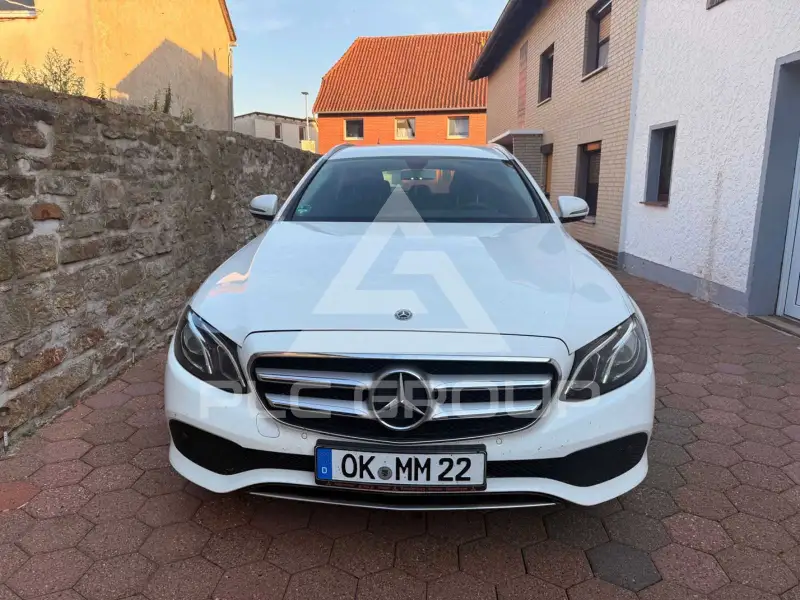 2018 Mercedes Benz E 220