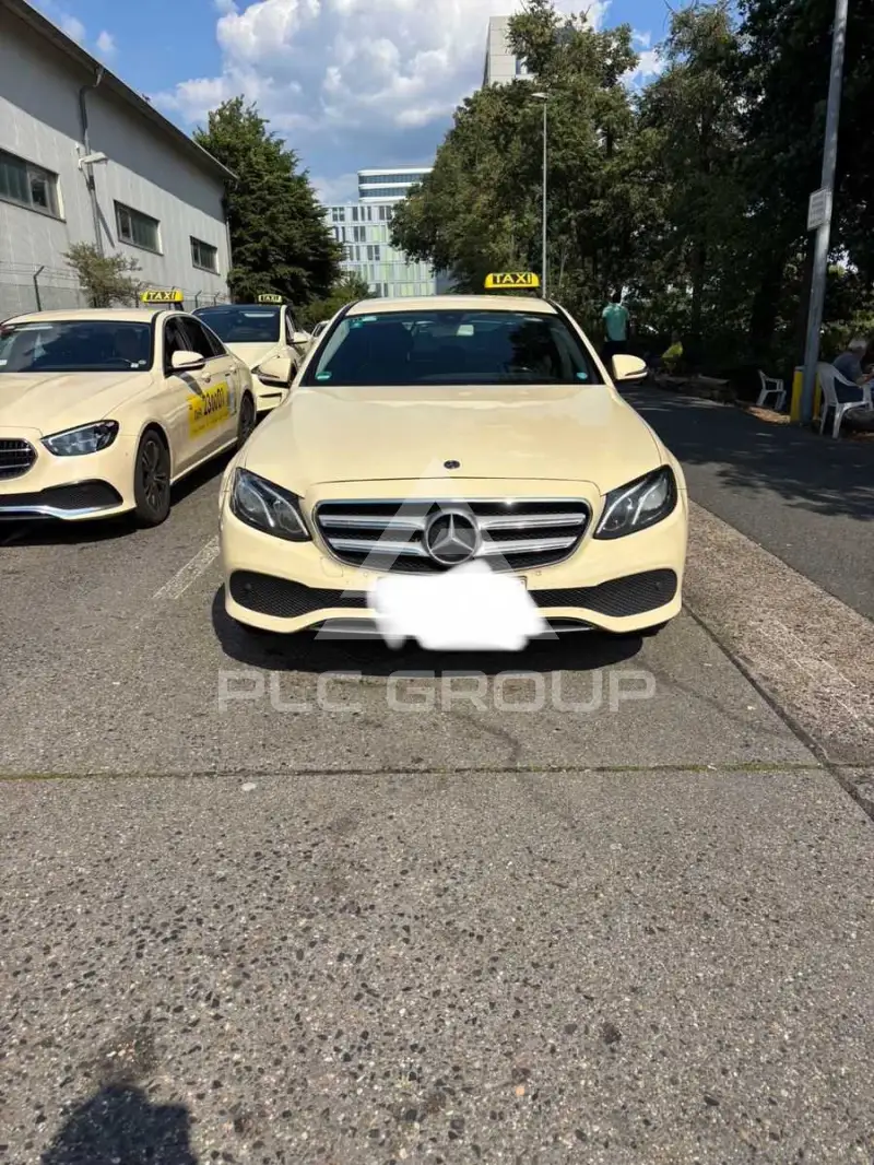 2018 Mercedes Benz E 220