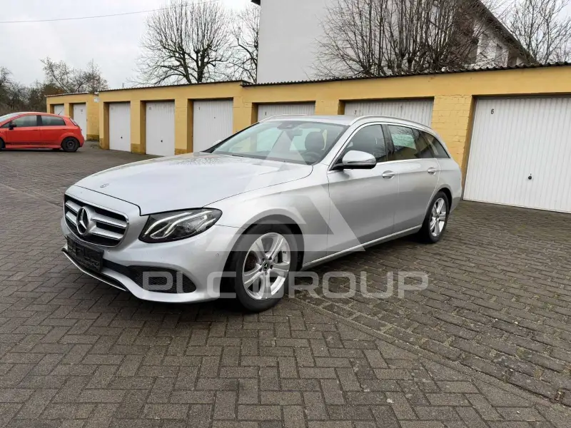 2018 Mercedes Benz E 220