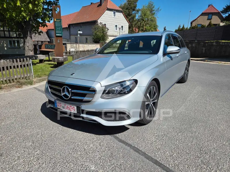 2018 Mercedes Benz E 220
