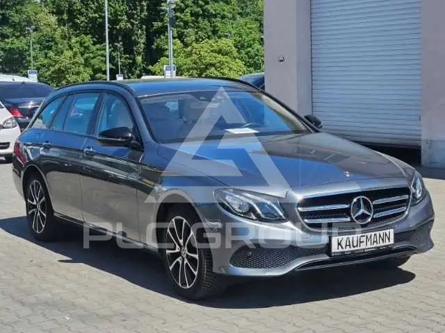 2018 Mercedes Benz E 220
