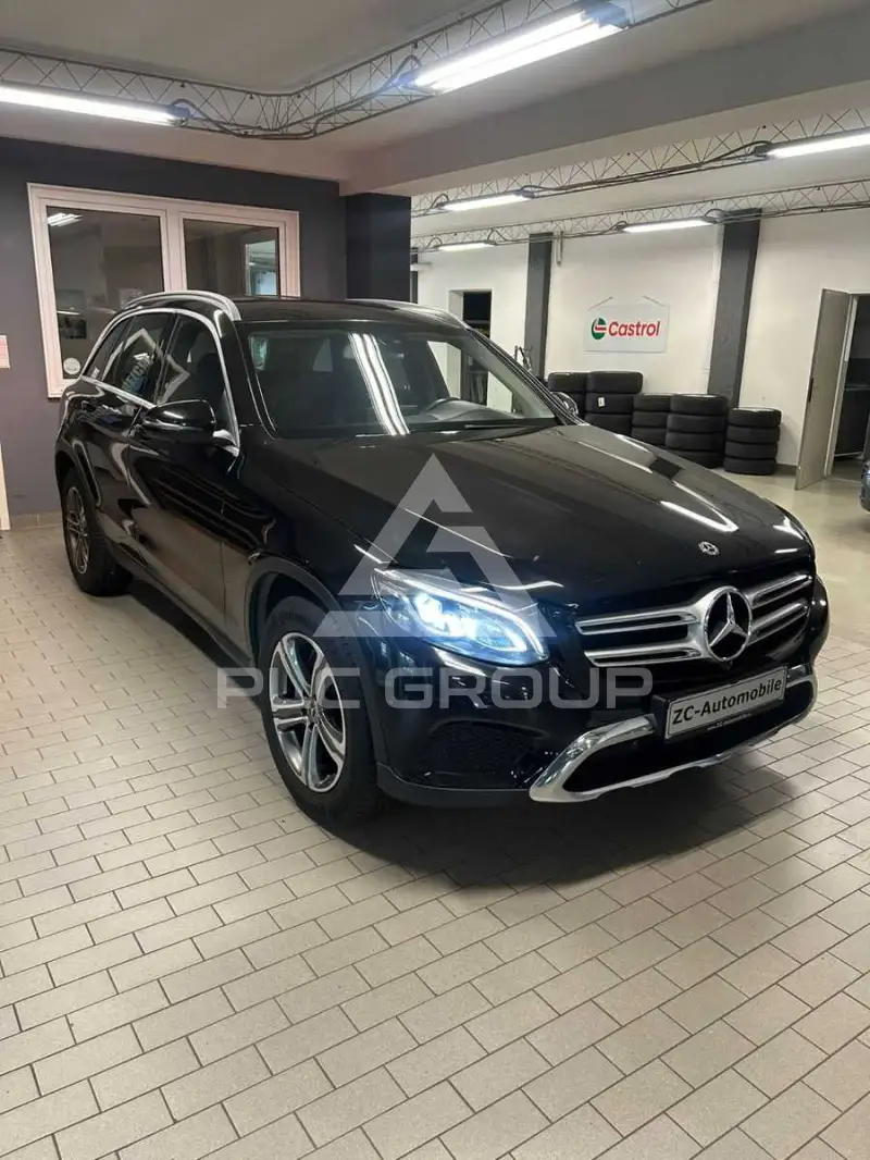2018 Mercedes Benz GLC 220