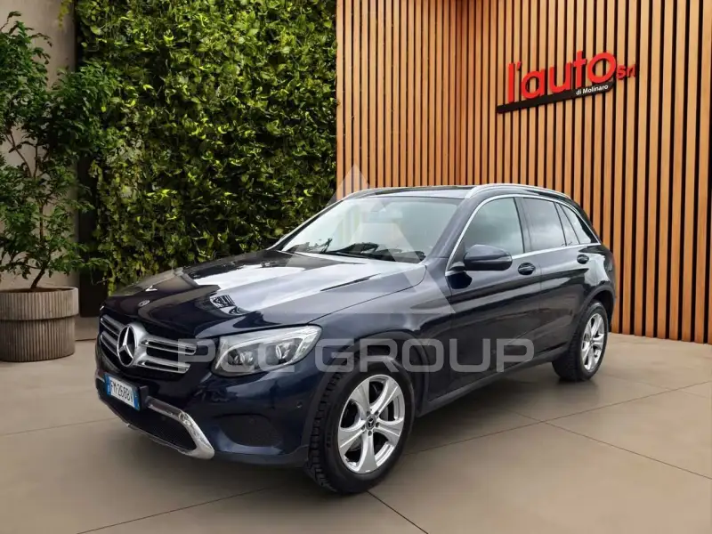 2018 Mercedes Benz GLC 220